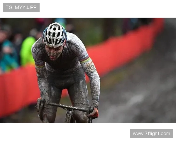 德国选手在世界技巧自行车锦标赛中创新高难度动作震撼全场